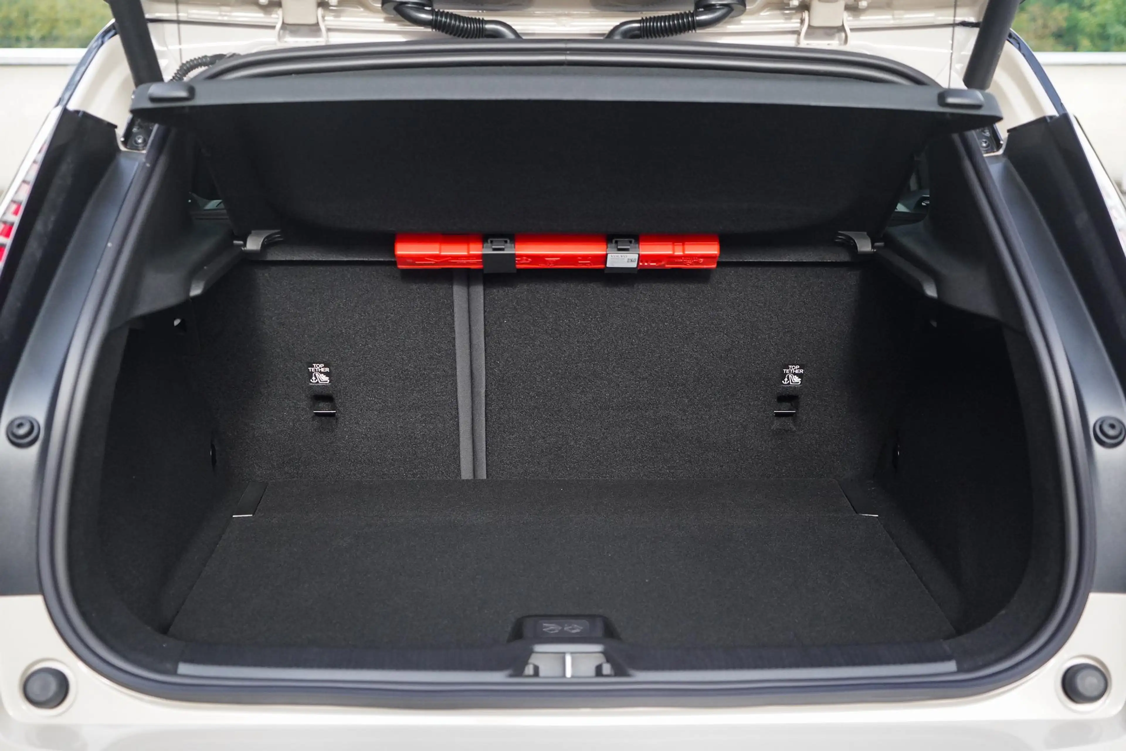 Volvo EX30 Cross Country P5 Long Range Ultra Europa 69 kWh Pa — photo 11