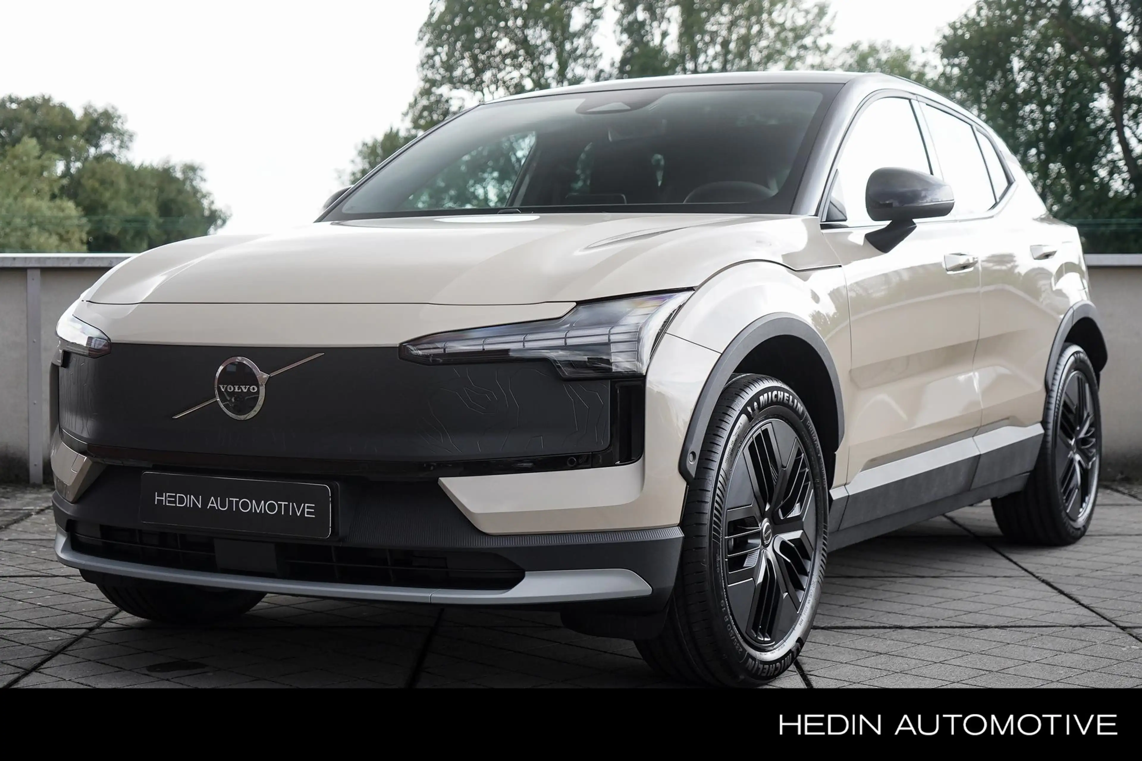 Volvo EX30 Cross Country P5 Long Range Ultra Europa 69 kWh Pa