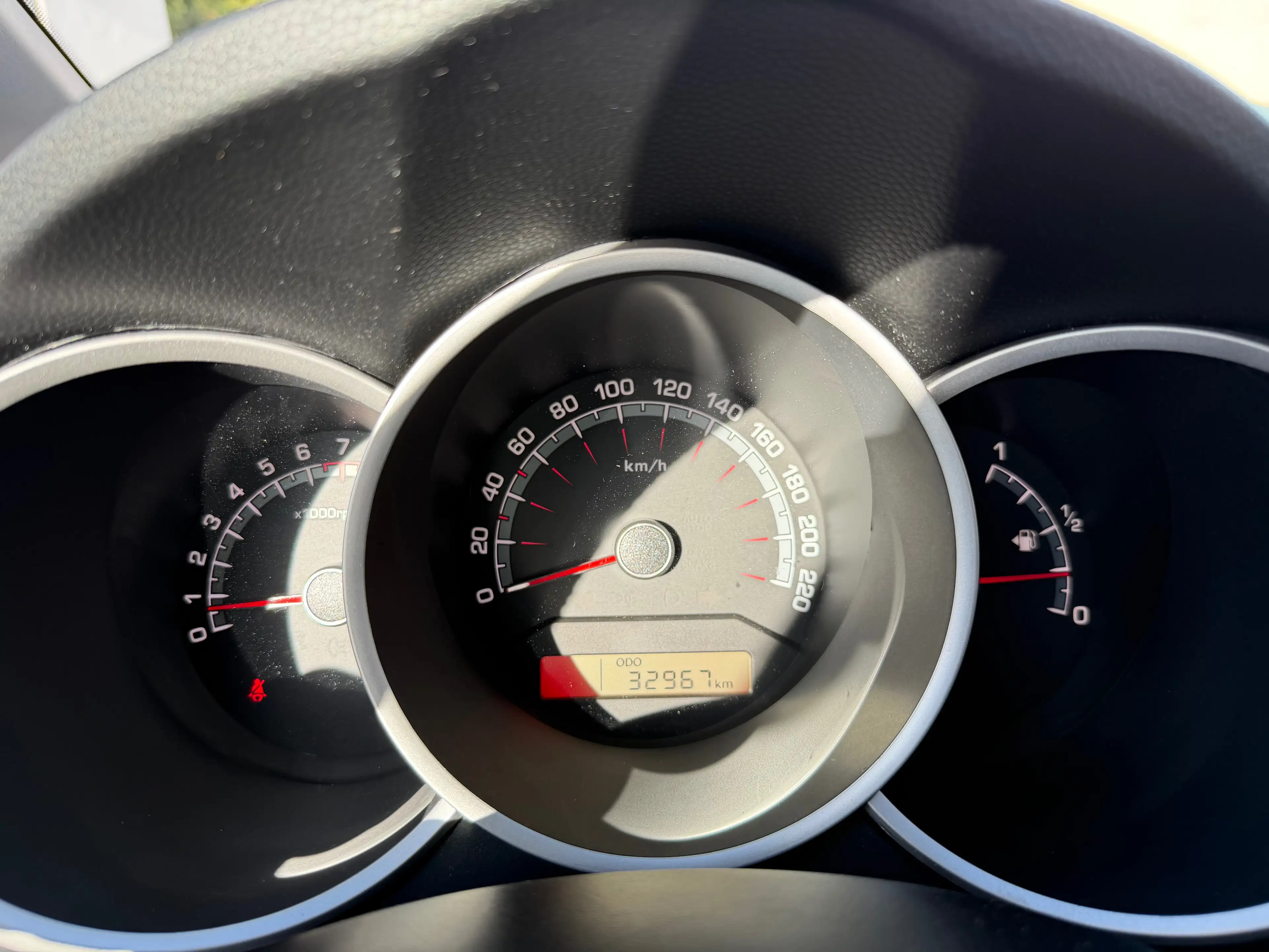 Kia Venga 1.4 Spirit *1. Hand*Nur 32.967km*Pano*Klima*PDC*Sitzheizung*Allwetter* — photo 7