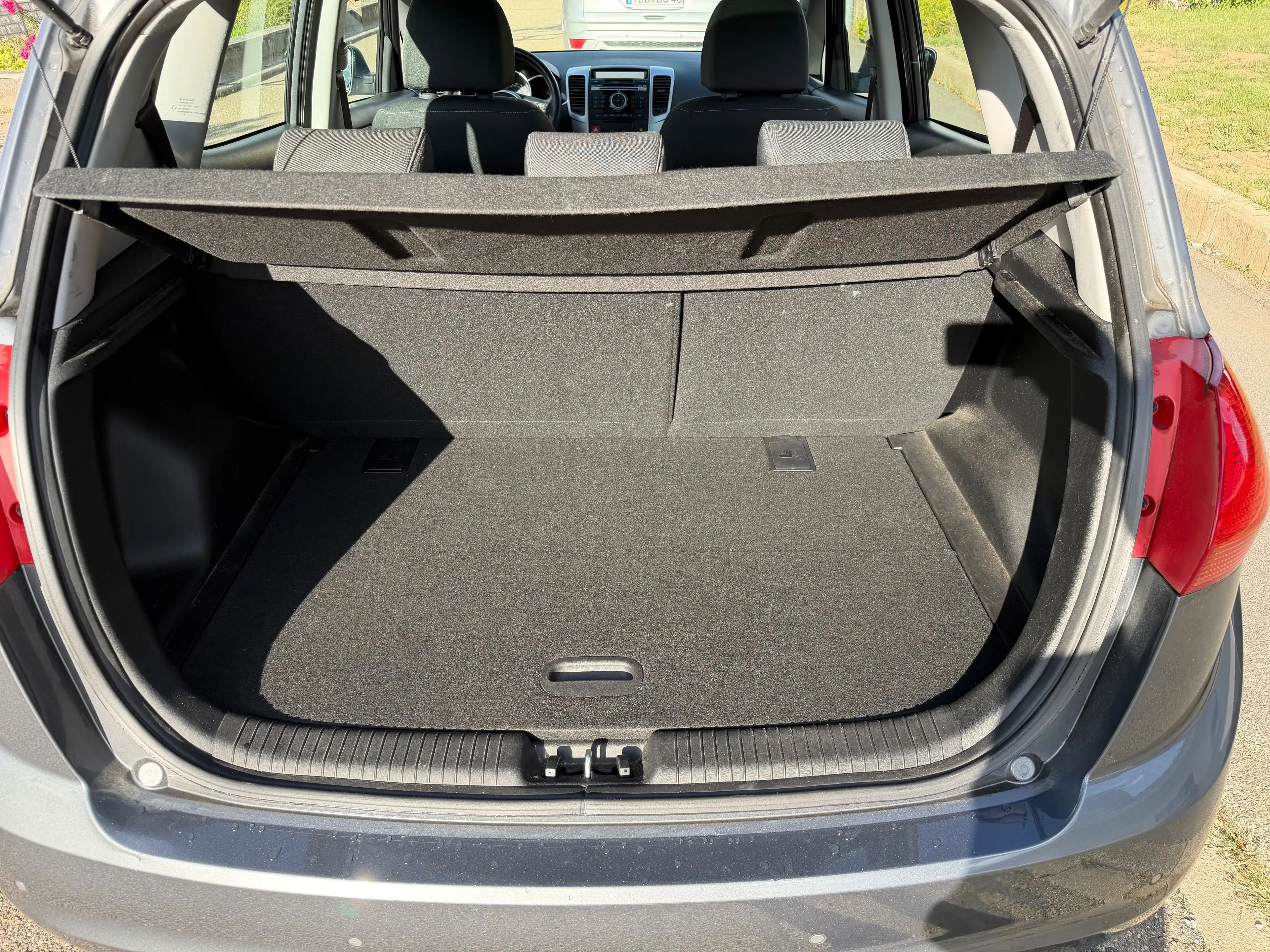 Kia Venga 1.4 Spirit *1. Hand*Nur 32.967km*Pano*Klima*PDC*Sitzheizung*Allwetter* — photo 11