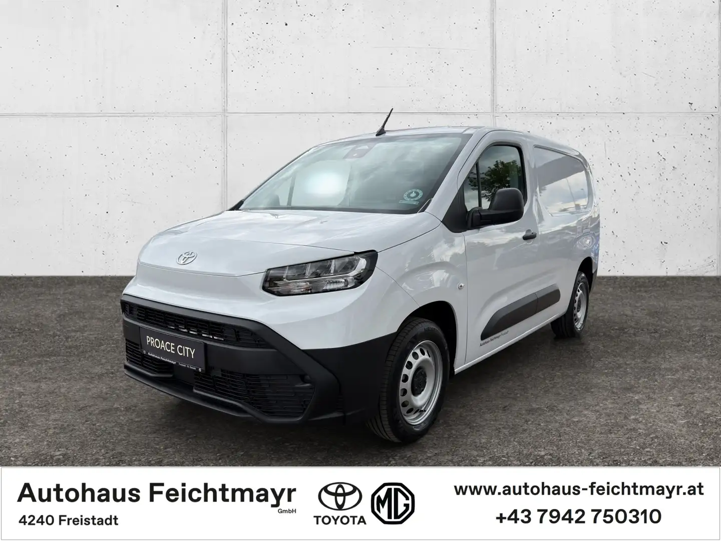 Toyota Proace City City Meister 1,5 D-4D 102 L2 4-türig Weiß - 1