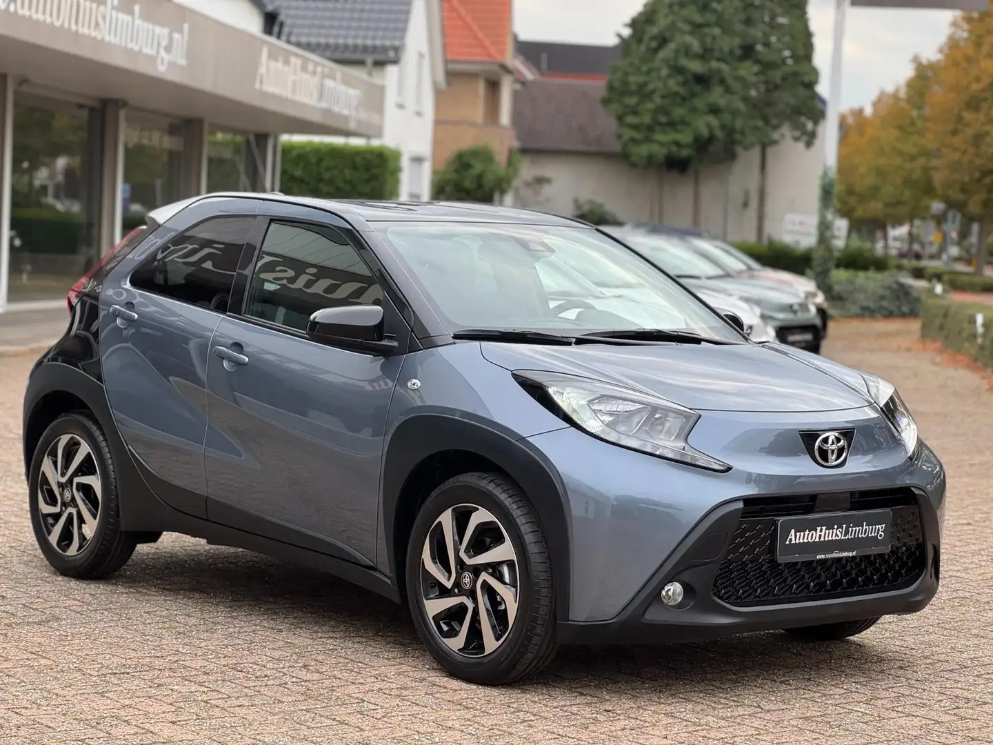 Toyota Aygo X 1.0 VVT-i MT Pulse|Nieuw!|Camera|Apple CarPlay|BI- Blauw - 2