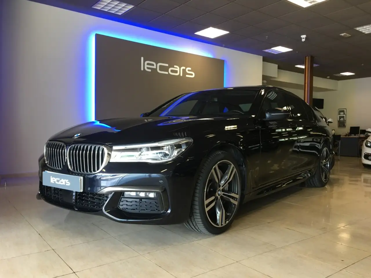 BMW 750