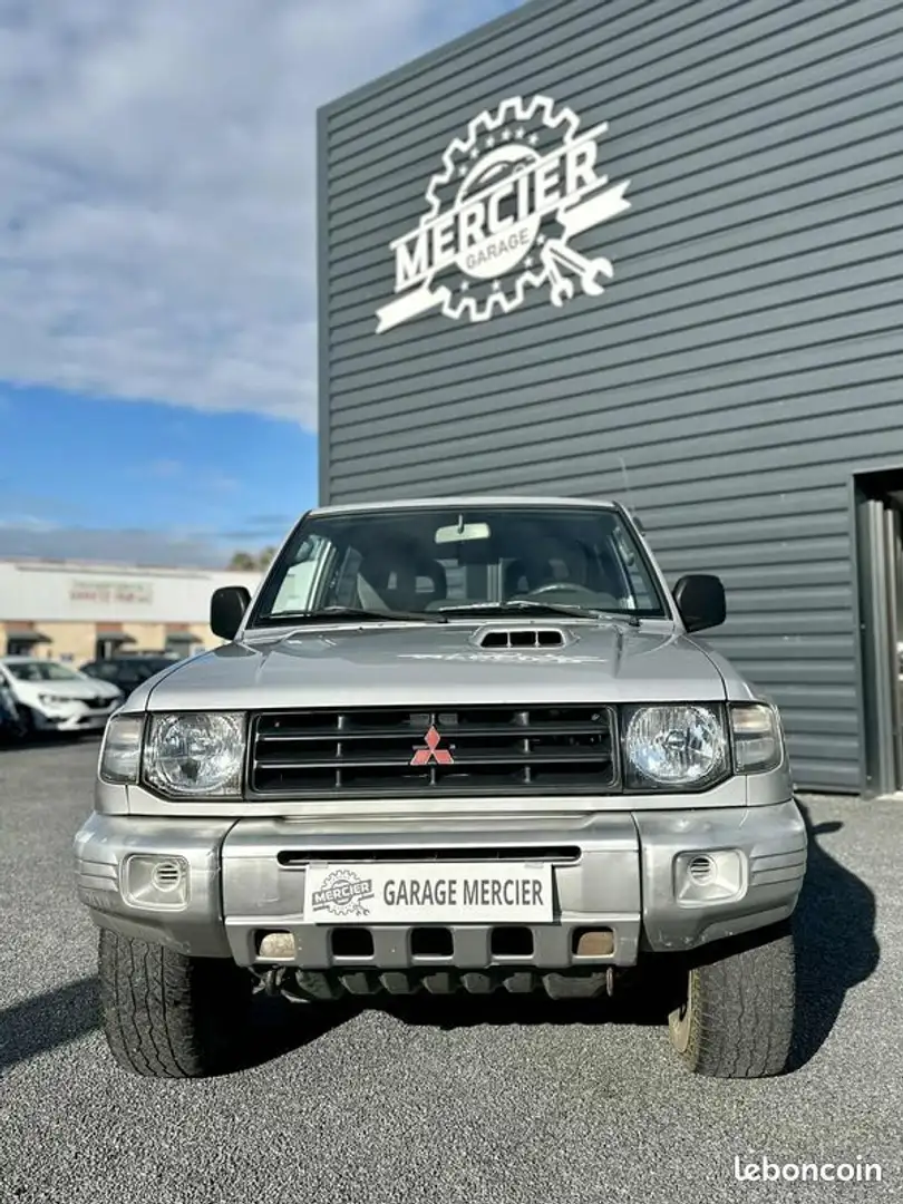 Mitsubishi Pajero III 2.5 TDI 115ch 4WD Gris - 2