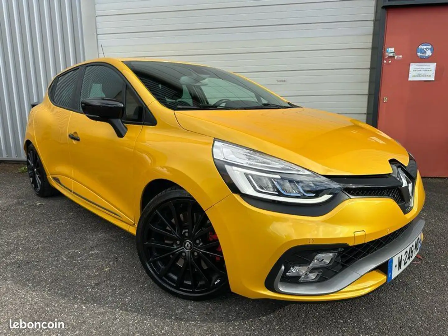 Renault Clio iv (2) 1.6 turbo 220 rs trophy edc bose Jaune - 1