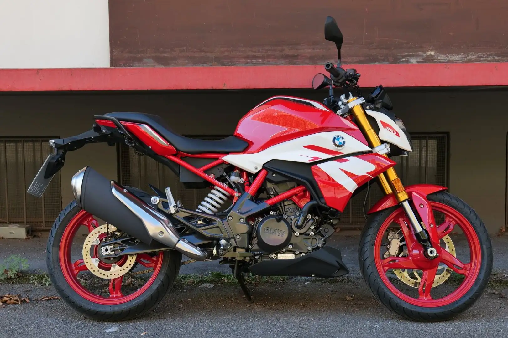 BMW G 310 R Style Passion *Oil inclusive (5/50)* Červená - 1