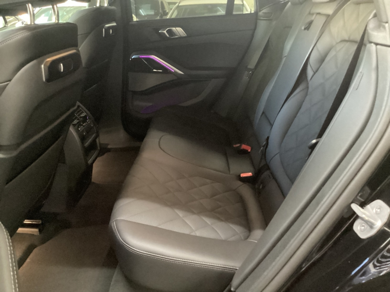 BMW X6 xDrive30d M Sport 22'' IconGl Pano Massage StandHz — photo 10