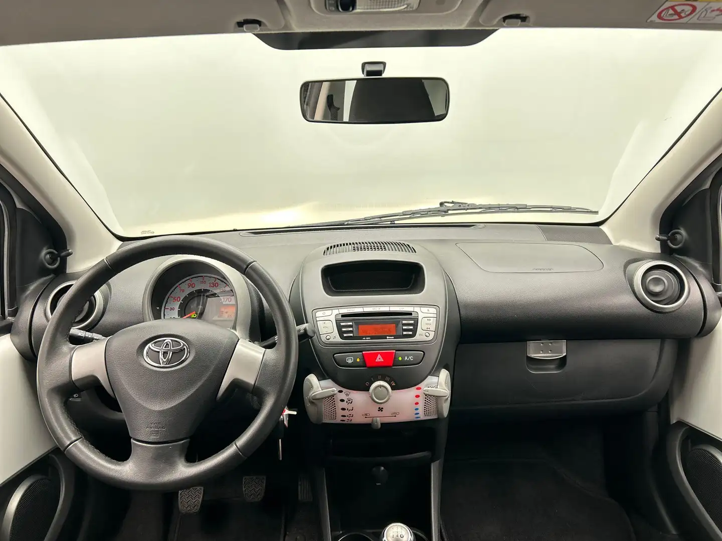 Toyota Aygo 1.0 VVT-i Aspiration Airco Origineel NL Blanc - 2