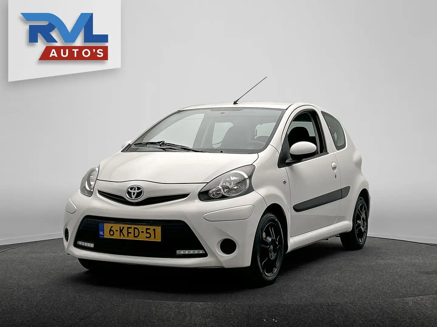 Toyota Aygo 1.0 VVT-i Aspiration Airco Origineel NL Blanc - 1