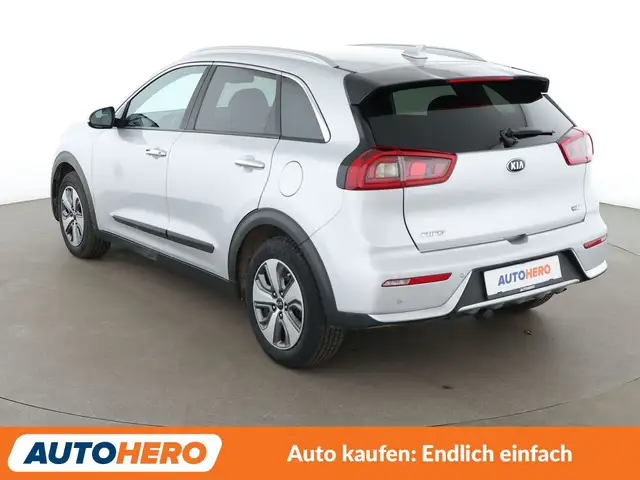 Kia Niro view 4