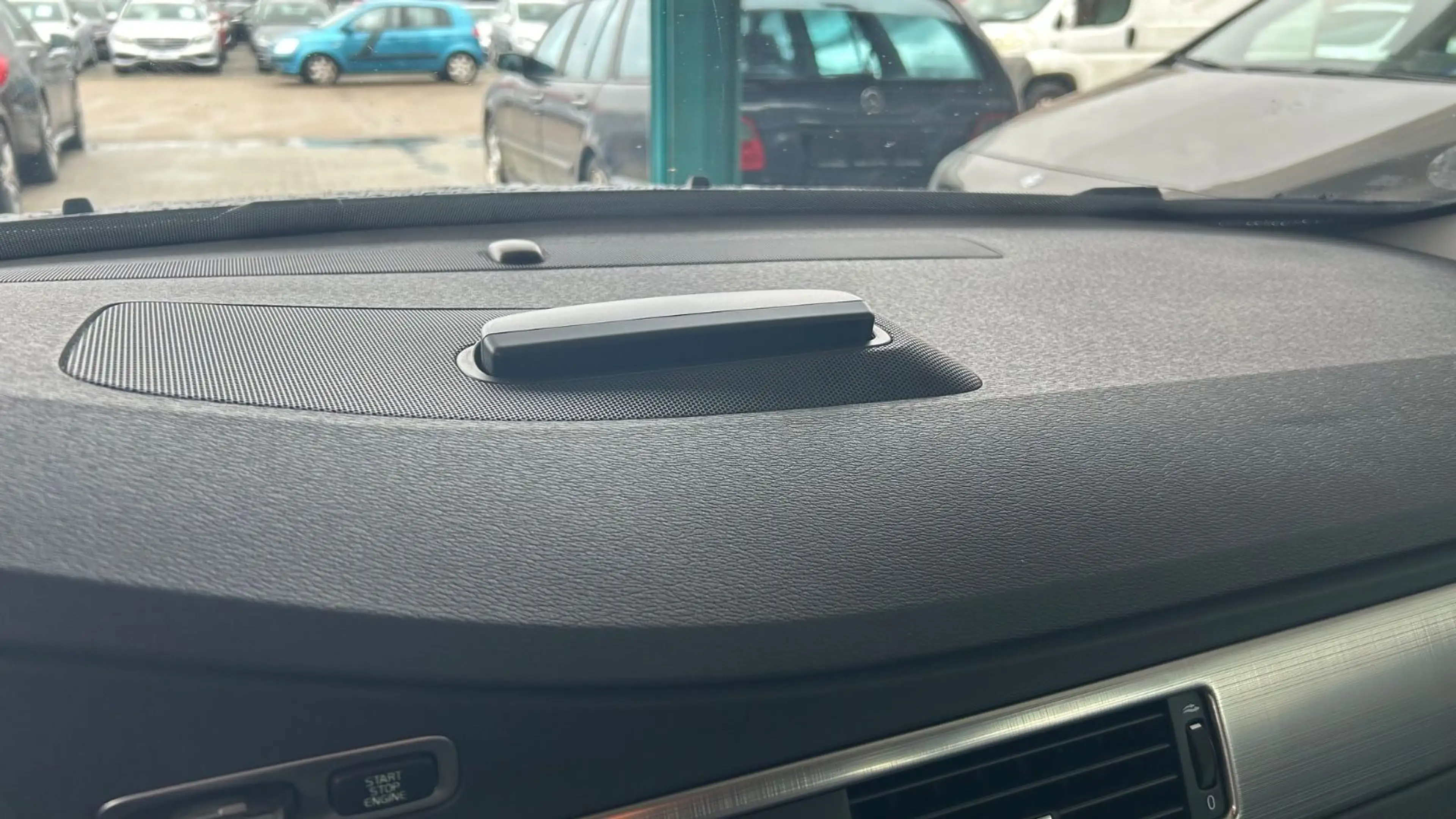 Volvo V70 Kombi Momentum — photo 12