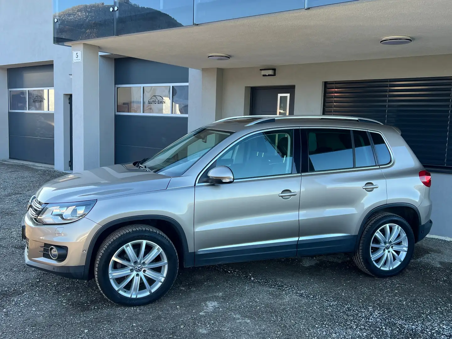 Volkswagen Tiguan 2,0 TDI BMT 4Motion Sport&Style Beige - 2