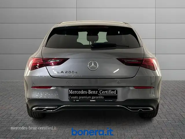 Mercedes-Benz Cla view 4