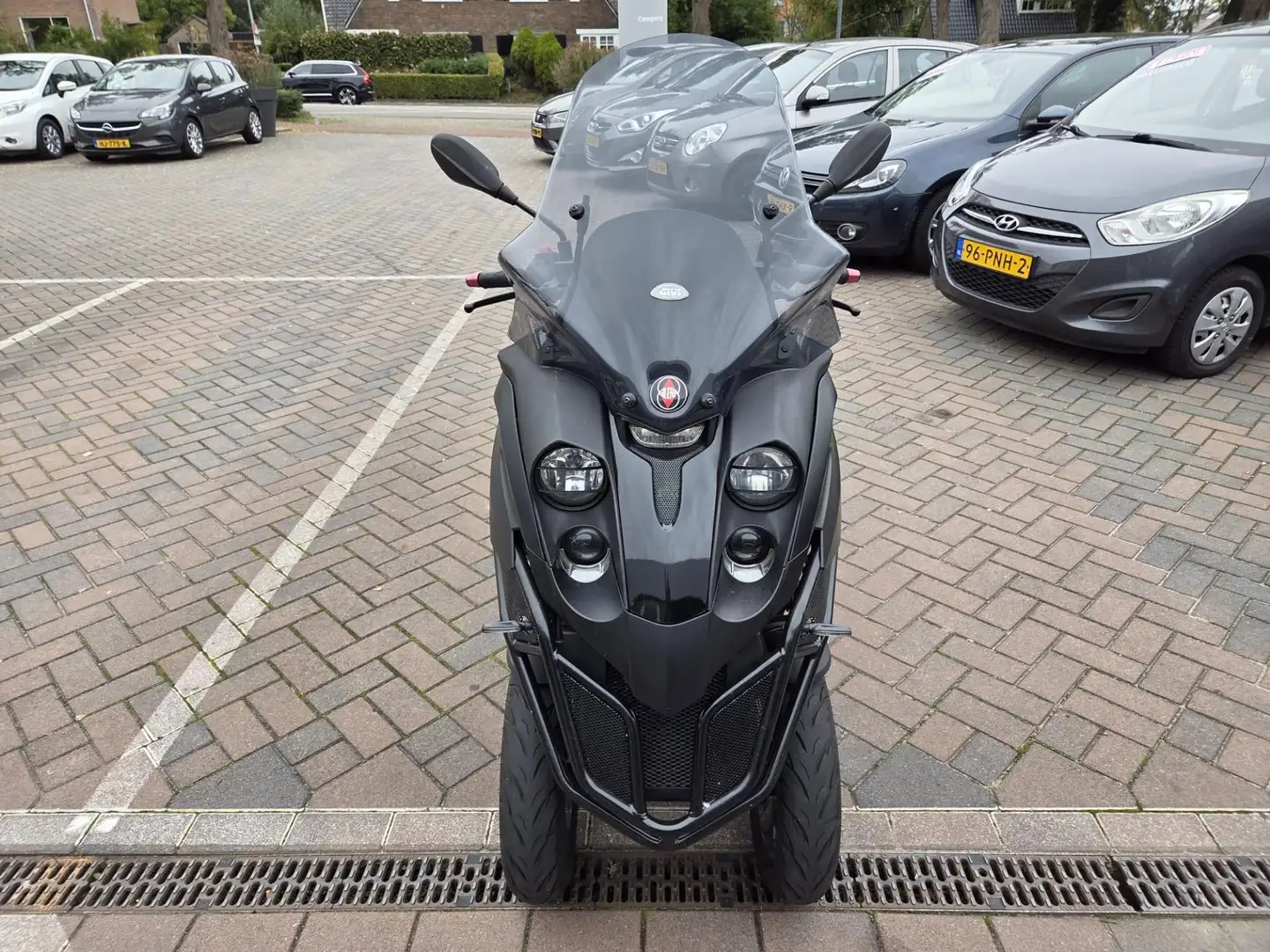 Gilera Fuoco 500 Scooter i.e. LT ZEER NETTE MP3 Zwart - 2