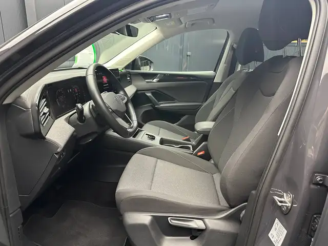 Volkswagen Tiguan view 14