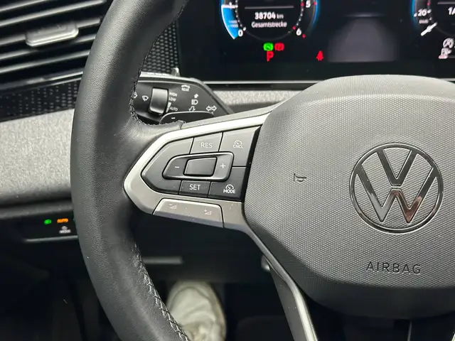 Volkswagen Tiguan view 17