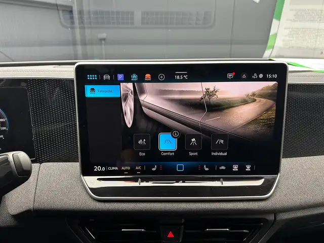 Volkswagen Tiguan view 23