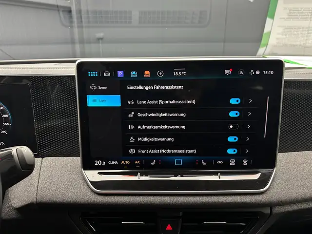 Volkswagen Tiguan view 21