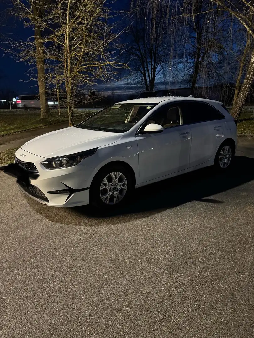 Kia Ceed / cee'd Vision Weiß - 2