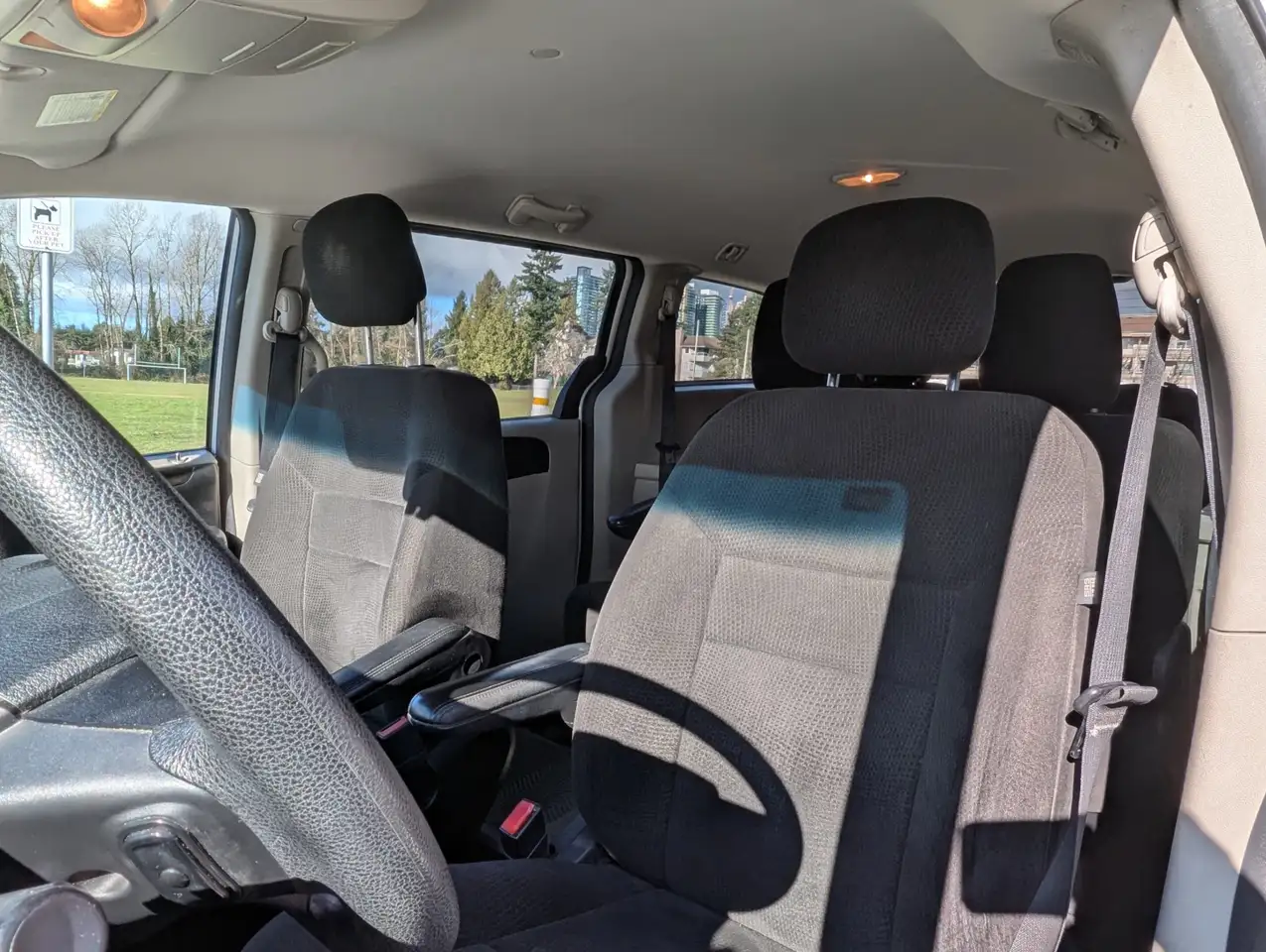 Dodge Grand Caravan photo Dodge Grand Caravan