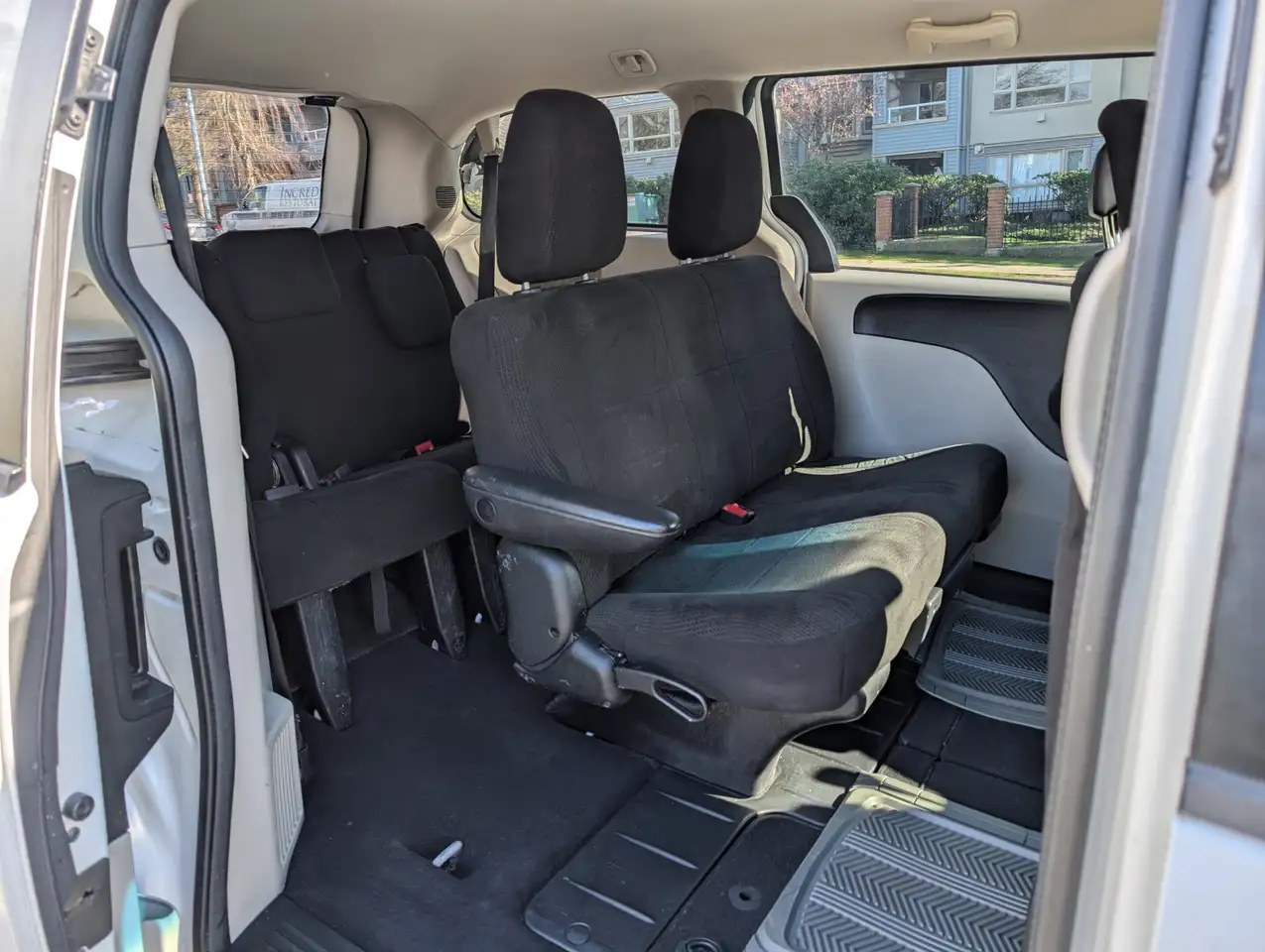 Dodge Grand Caravan photo Dodge Grand Caravan