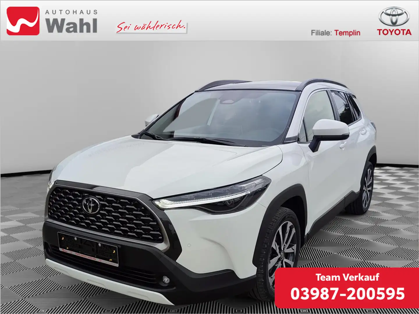 Toyota Corolla Cross 1.8 Hybrid FWD Teamplayer,1,99 % Finanzierung für  Weiß - 1