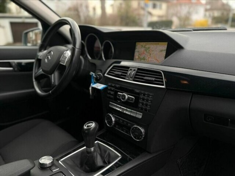 Mercedes-Benz C 200 CDI Limousine Elegance 1. Hand — photo 10