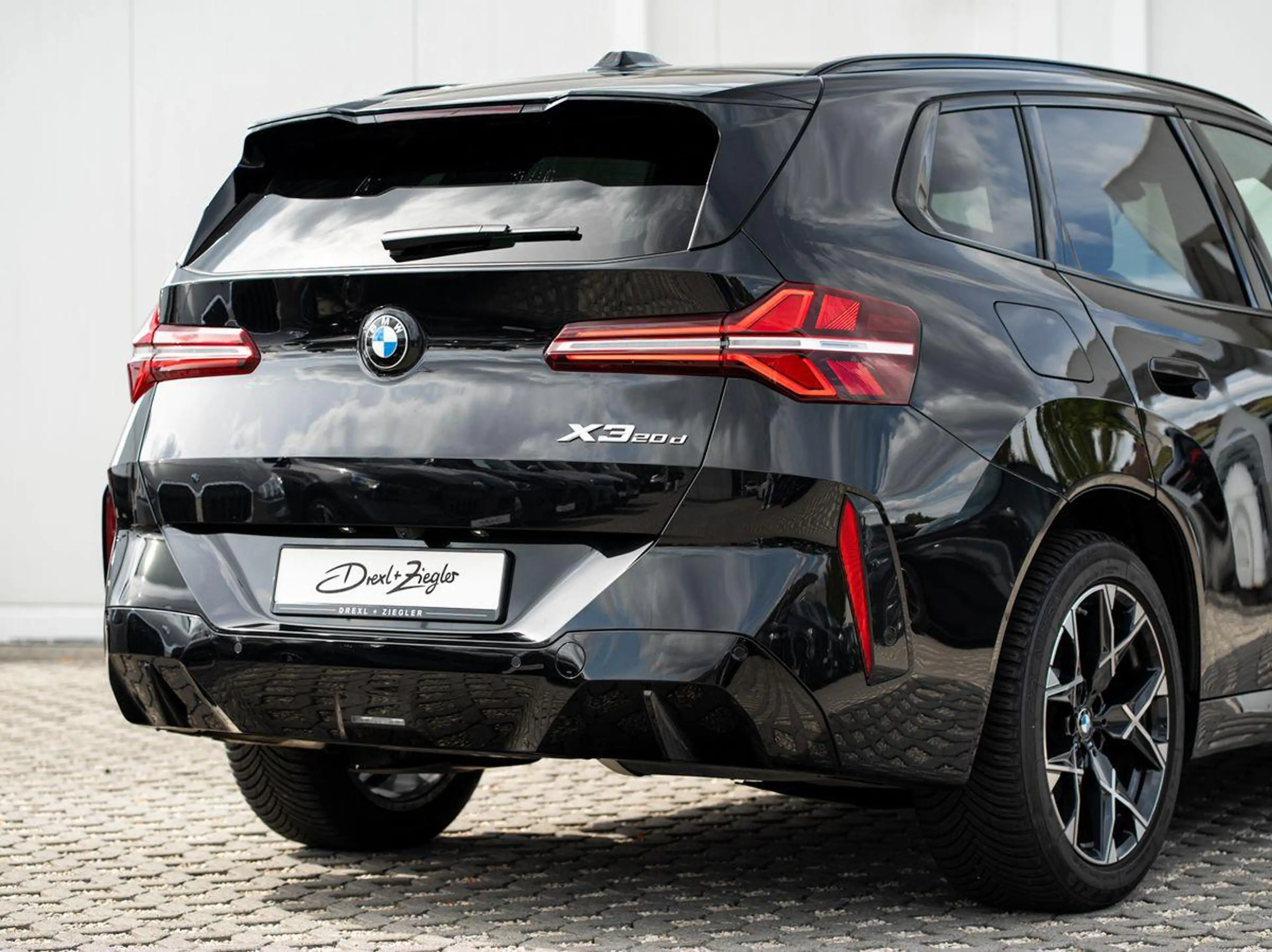 BMW X3 20d xDrive M-Sport AHK PANO H&K ACC KoZg 360° — photo 8