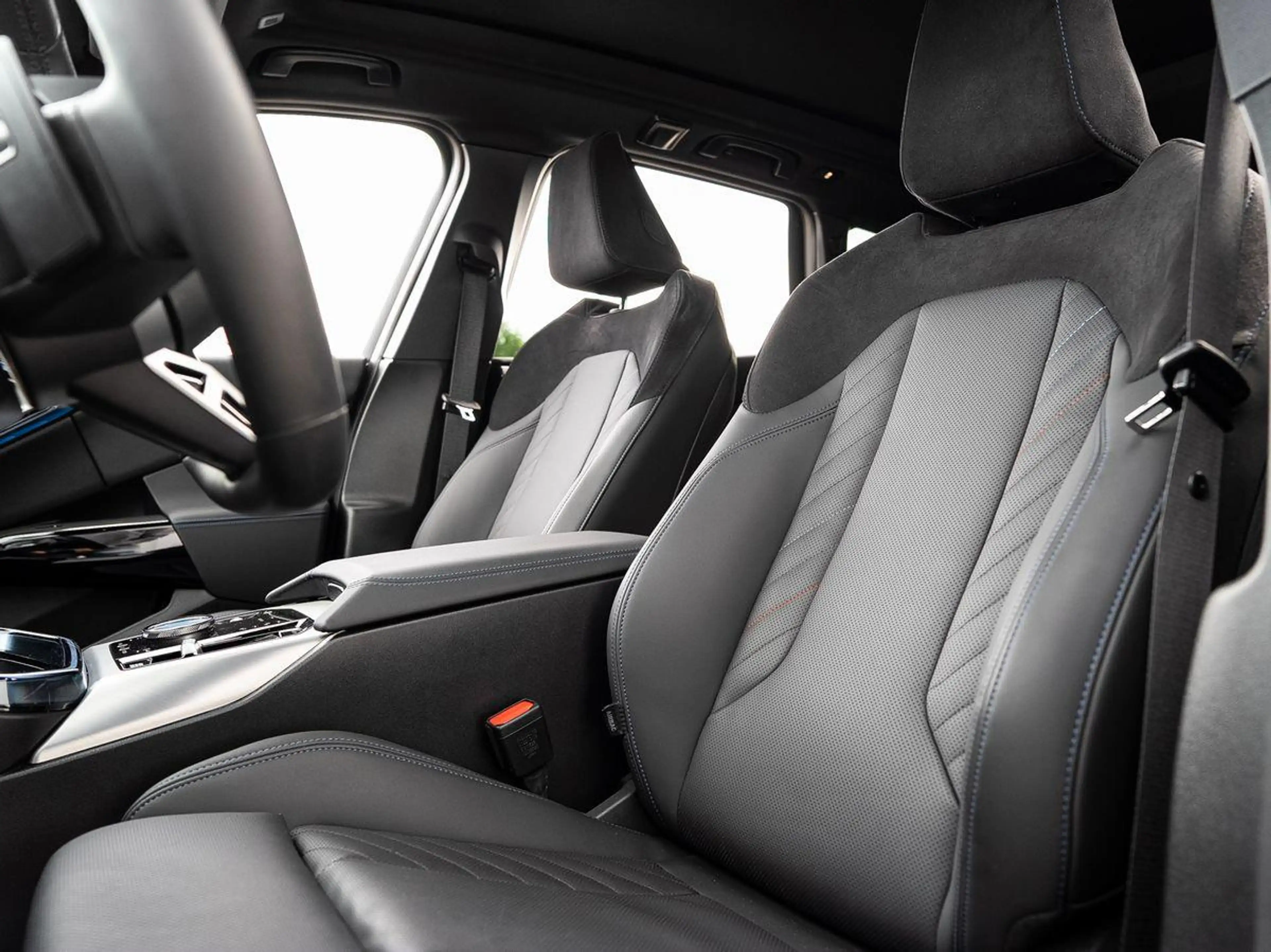 BMW X3 20d xDrive M-Sport AHK PANO H&K ACC KoZg 360° — photo 14