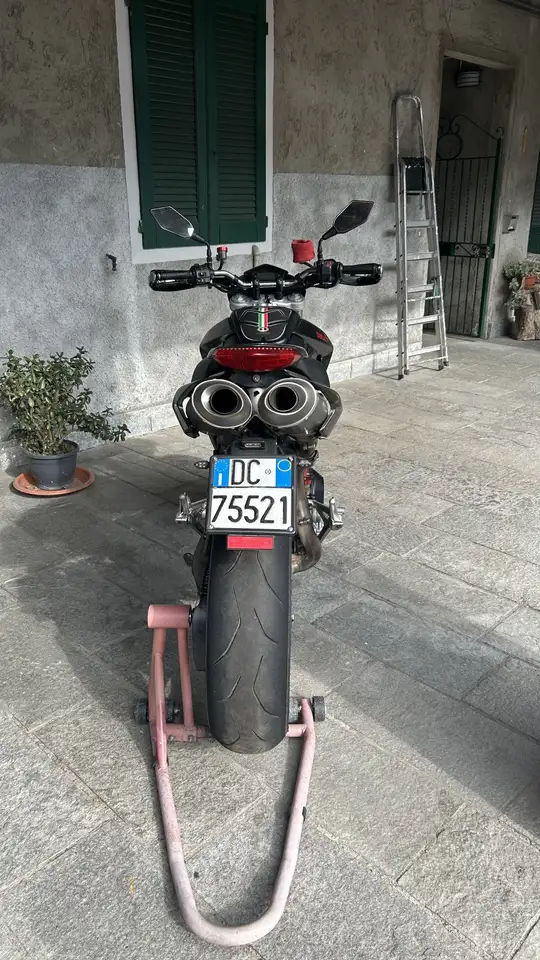 Ducati Hypermotard 1100