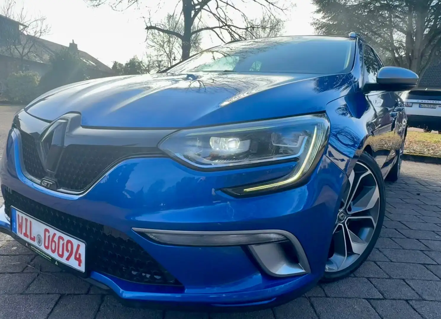 Renault Megane IV Grandtour GT*139 KW*LED*Digital Tacho* Blau - 1