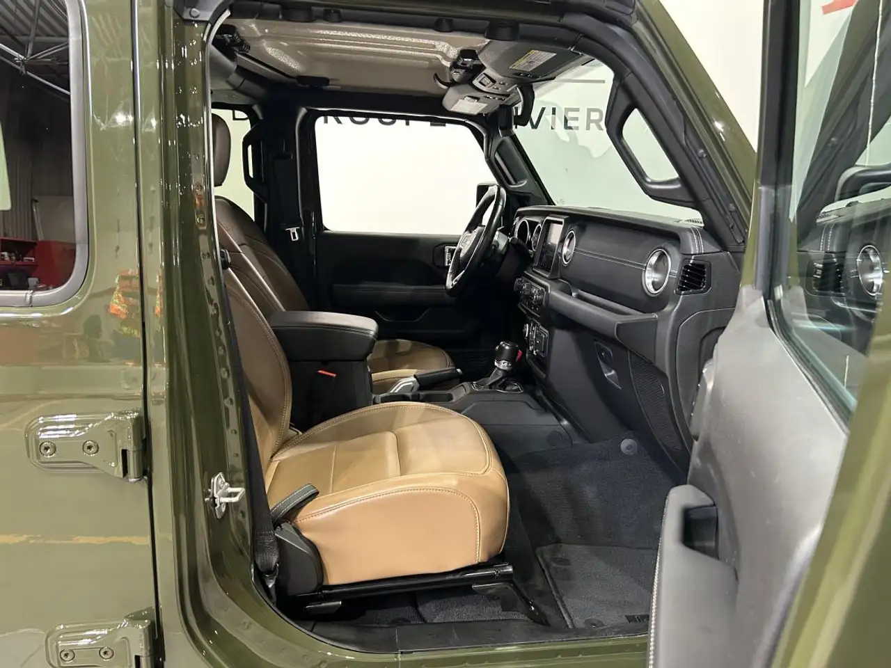 Jeep Wrangler снимка Jeep Wrangler