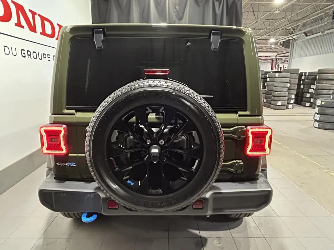 Jeep Wrangler снимка Jeep Wrangler