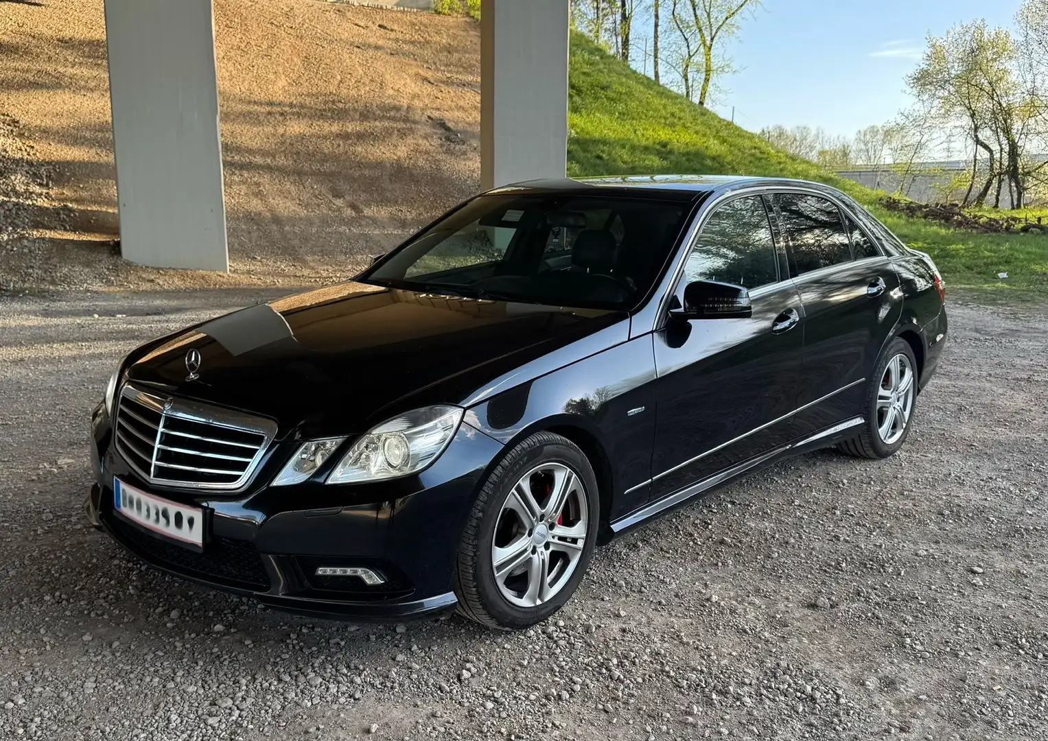 Mercedes-Benz E 250 *Amg-Line* CGI BlueEFFICIENCY Automatik Avantgarde - 1