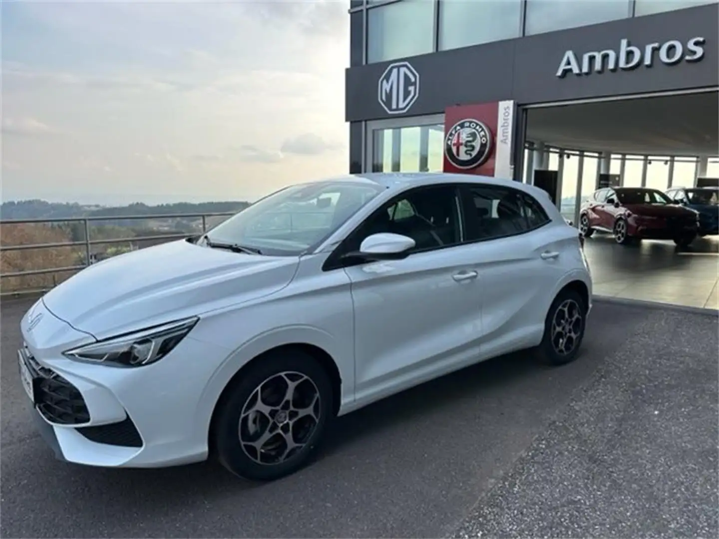 MG MG3 Benzin Comfort Weiß - 1