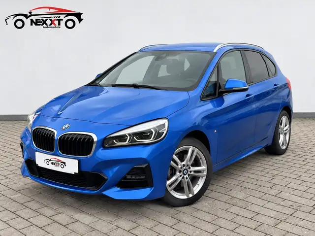 BMW 225