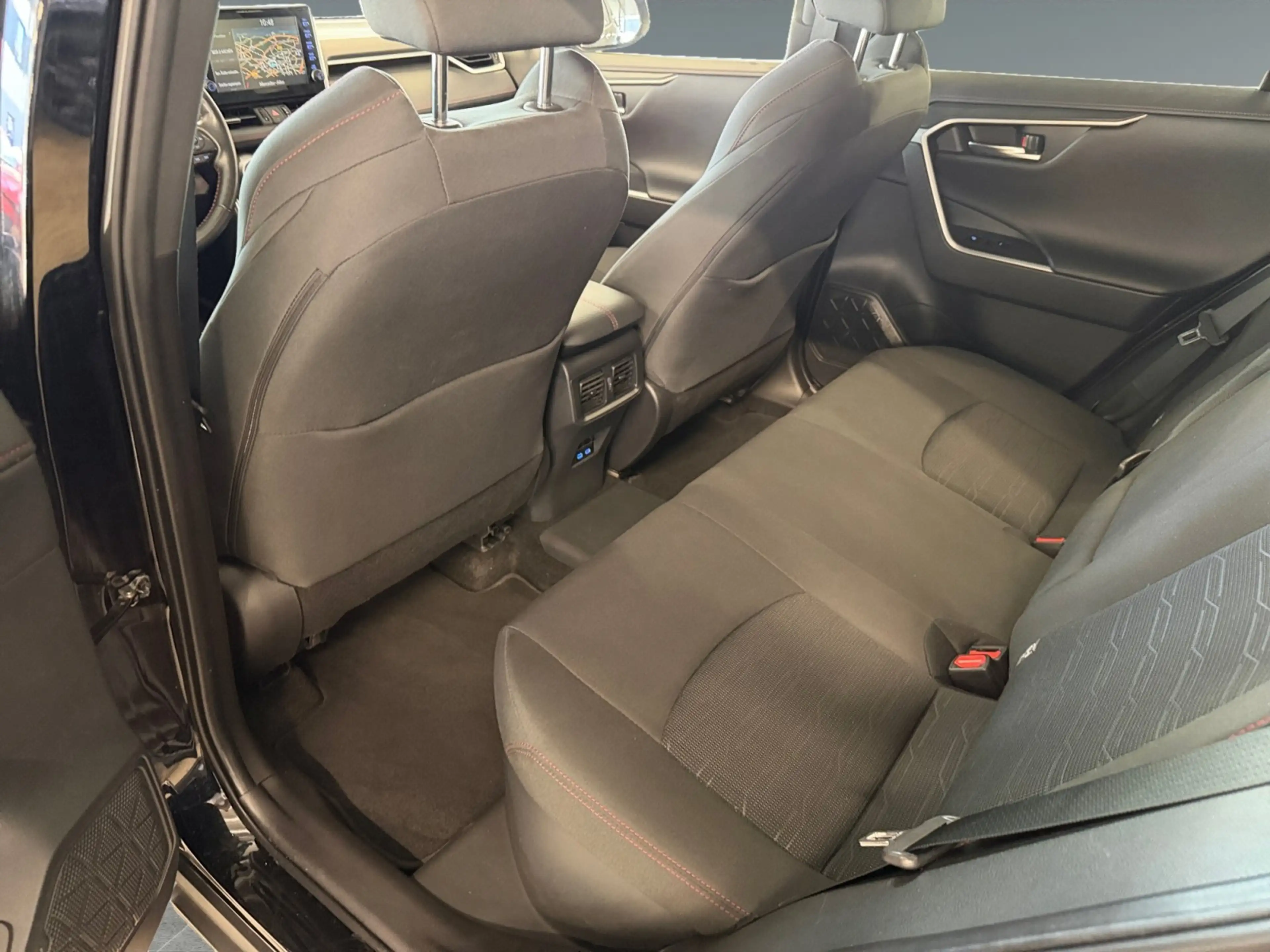Toyota RAV 4 RAV4 4x4 2.5 Plug-In +AHK+Allrad+Technik+Style+ — photo 12