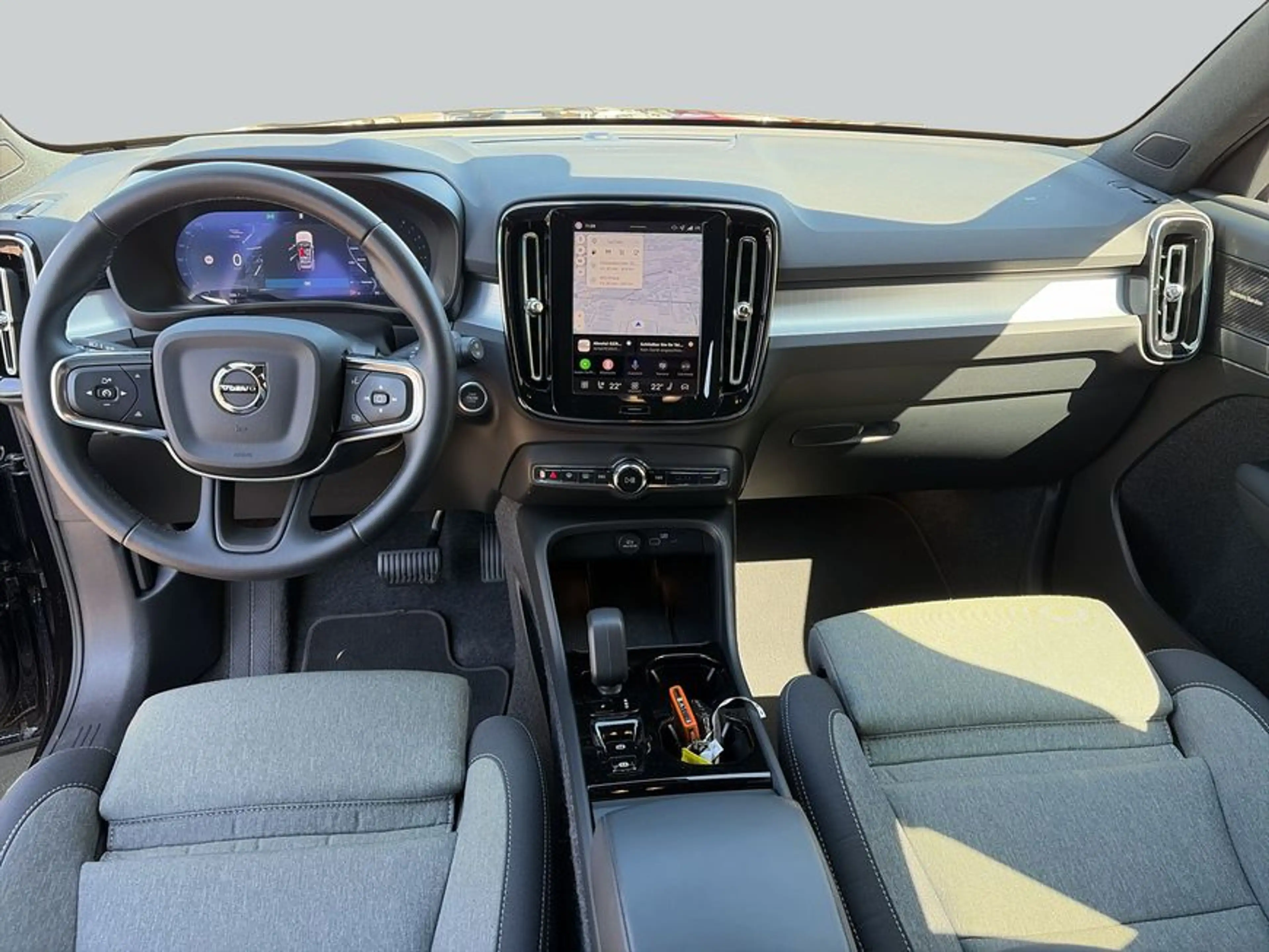 Volvo XC40 XC40 B3 B DKG Plus Black Edition — photo 13