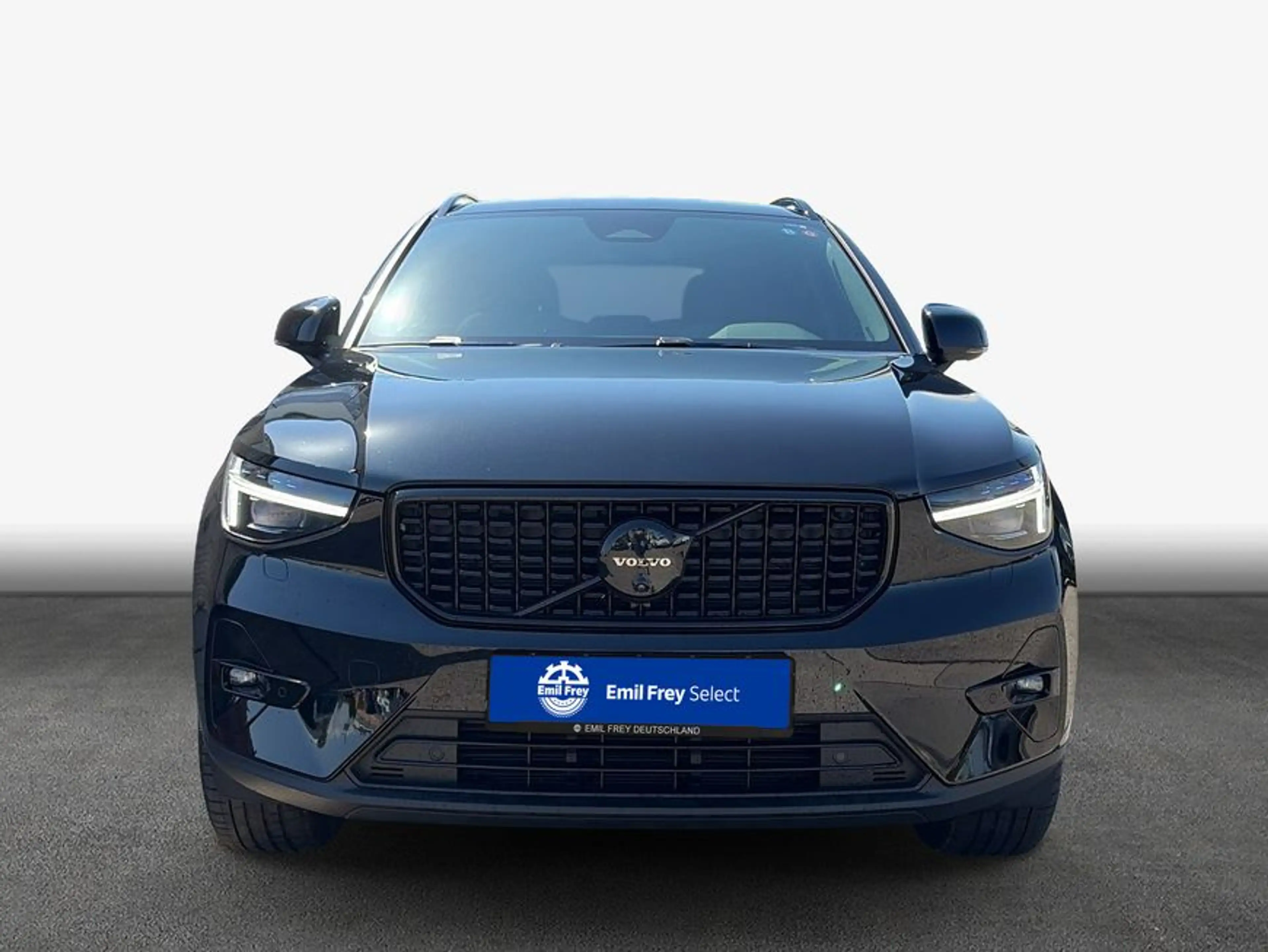 Volvo XC40 XC40 B3 B DKG Plus Black Edition — photo 3