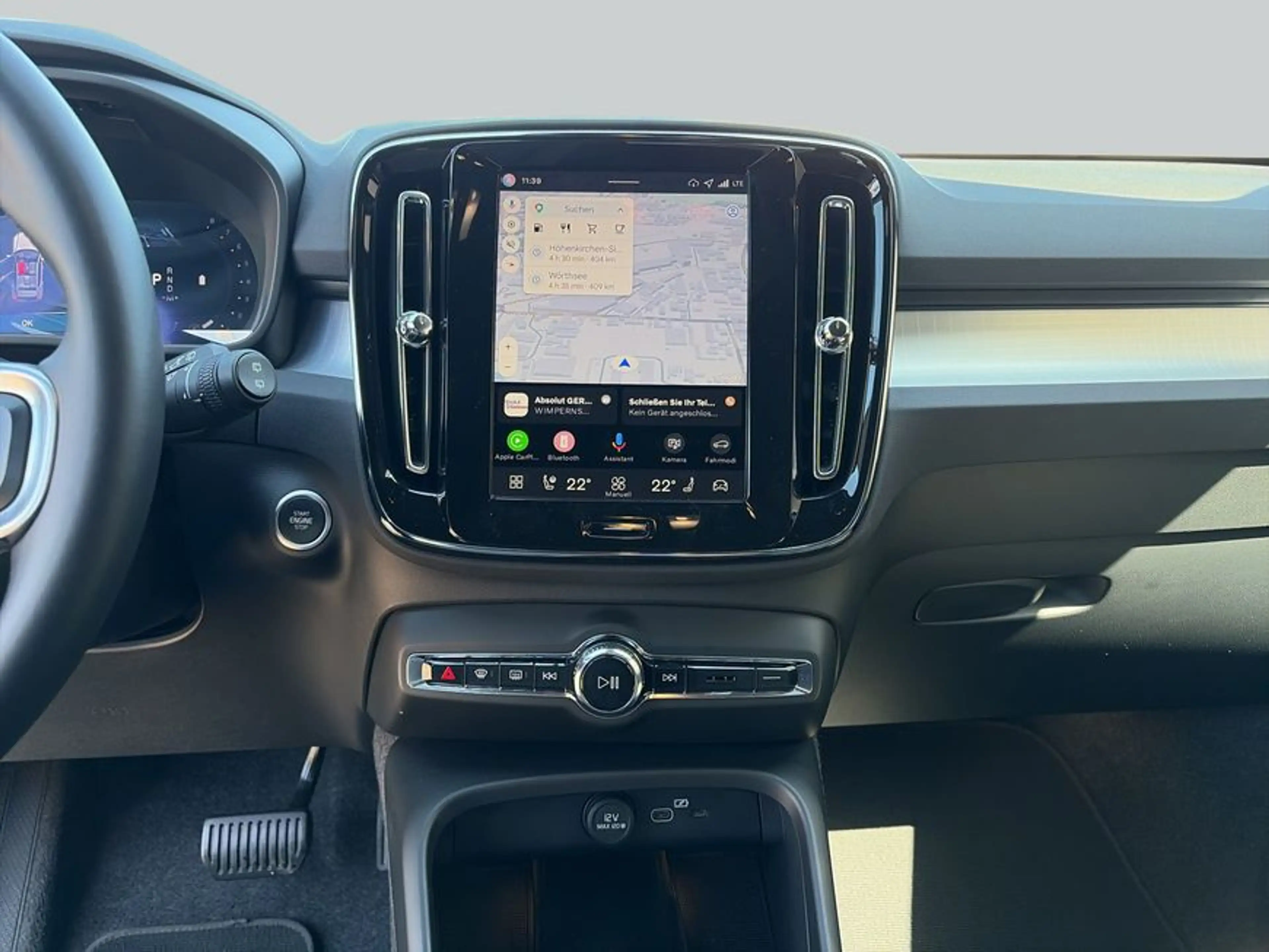 Volvo XC40 XC40 B3 B DKG Plus Black Edition — photo 14