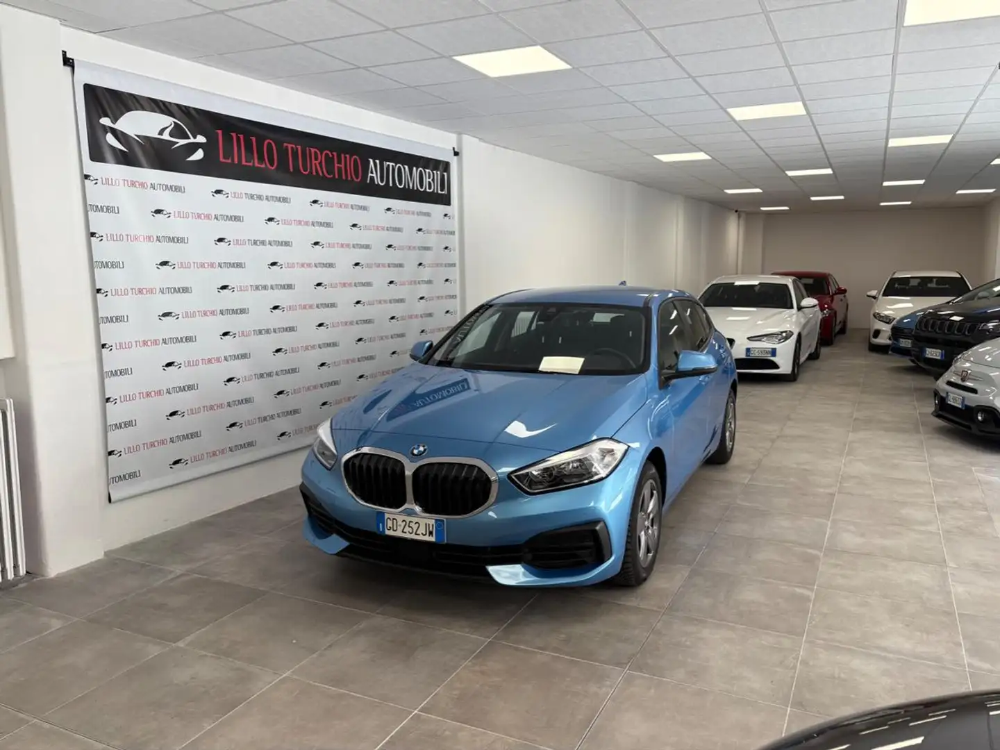 BMW 118 i 5p. Advantage IVA ESPOSTA COMPRESA NEL PREZZO! Azul - 1