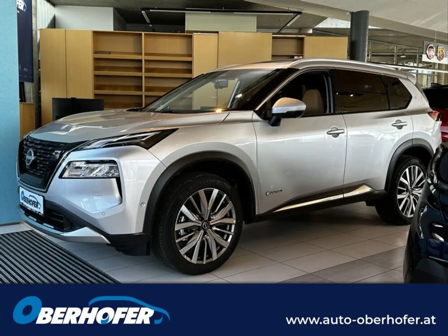 Nissan X-Trail 1,5 e-4ORCE 214PS TEKNA Plus 20'' AWD Silber - 1