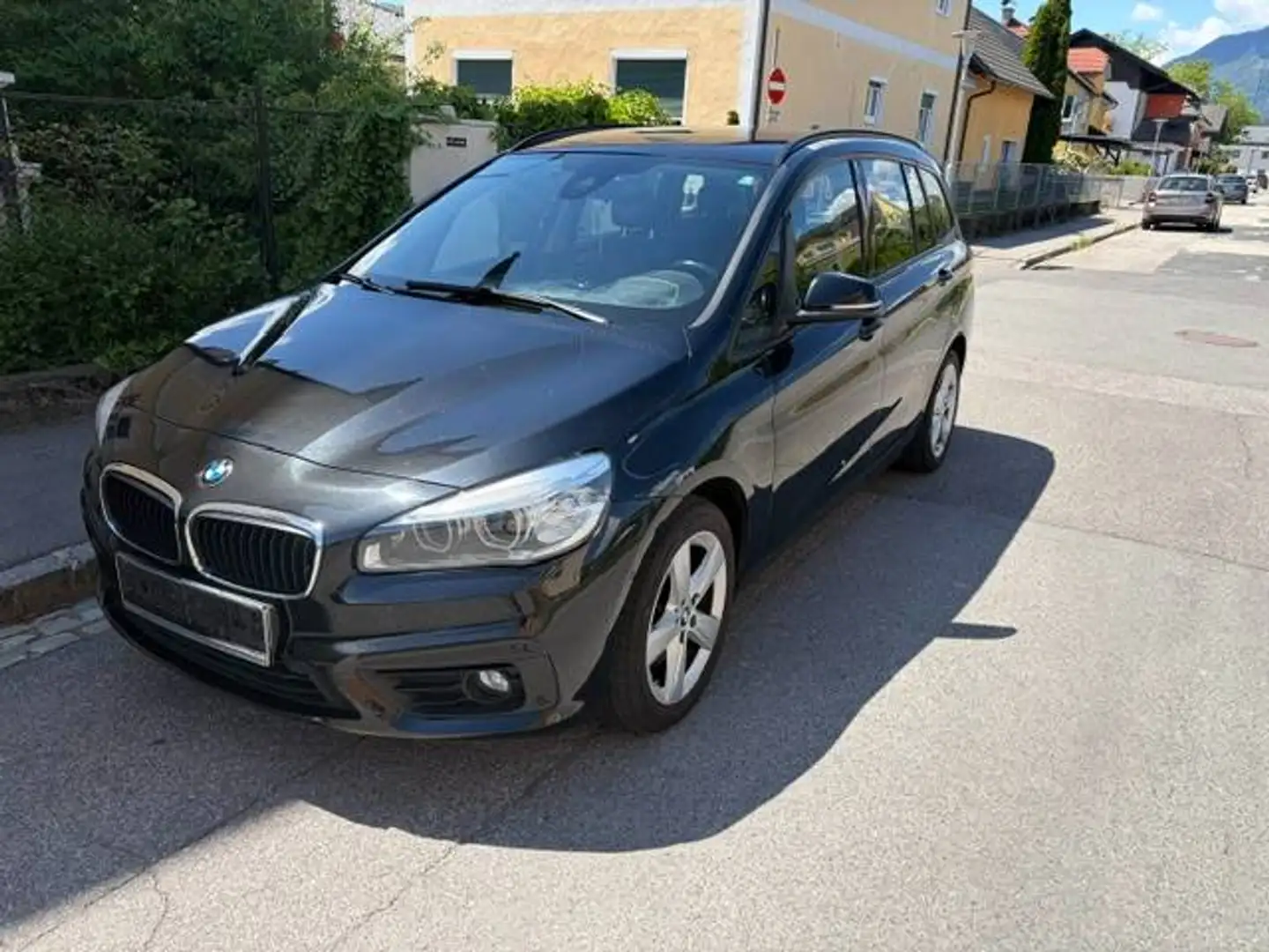 BMW 218 218d Gran Tourer Schwarz - 1