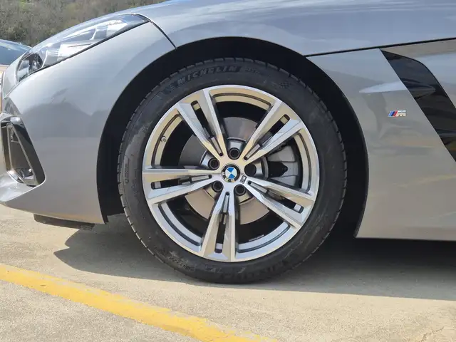 BMW Z4 view 12