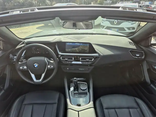 BMW Z4 view 7