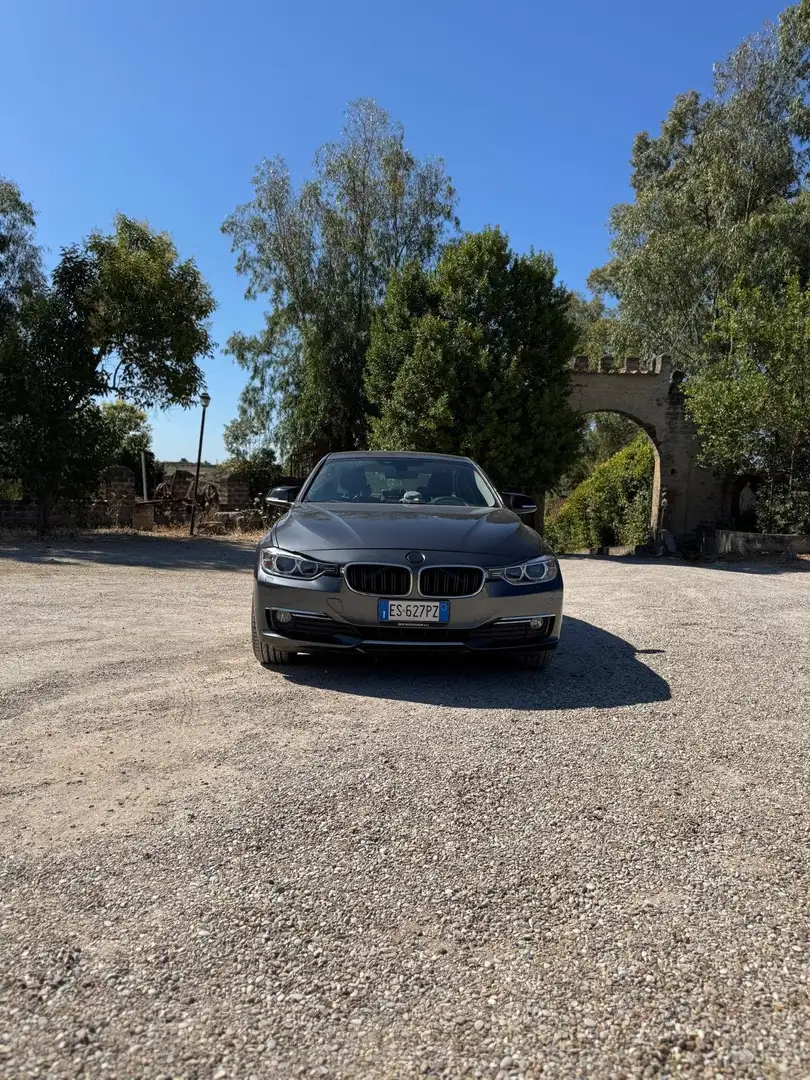 BMW 320 luxury Grigio - 2