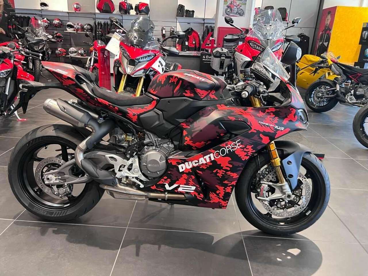Ducati Panigale V2 890 FB63
