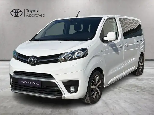 Toyota Proace Proace Verso 2.0d 144cv S&S L1 Executive 5p 8p.ti E6d