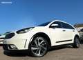 Kia Niro 1.6 GDI 105CH ISG + ELECTRIQUE 43.5CH PREMIUM DCT6 Blanc - thumbnail 1