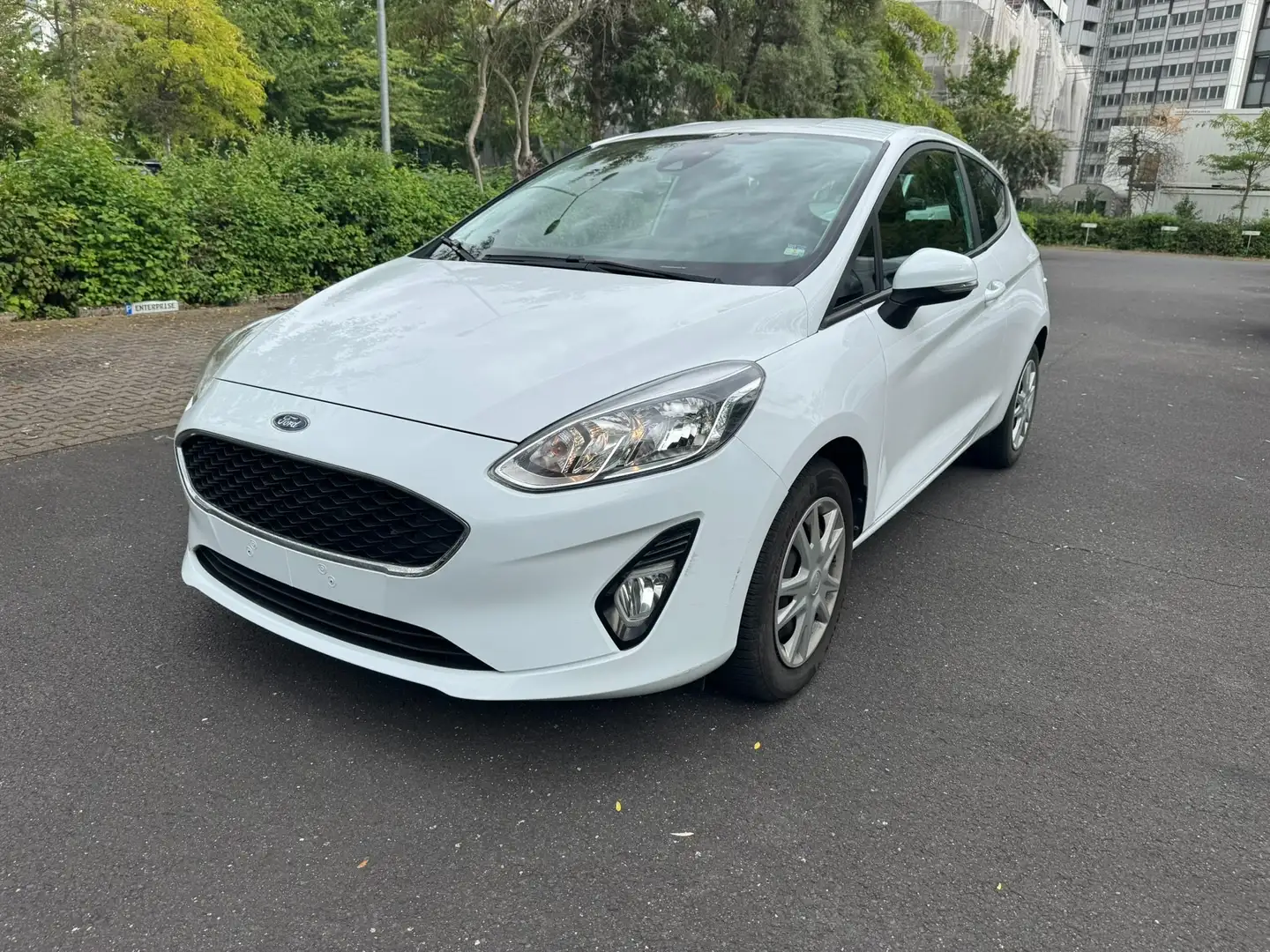 Ford Fiesta Cool & Connect TÜV NEU, 19%MwSt Weiß - 2